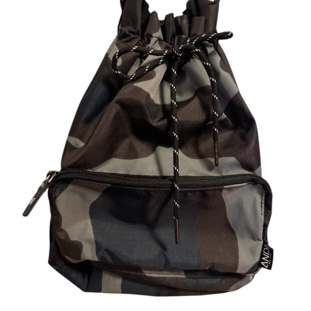 ANDI camo Crossbody Bag